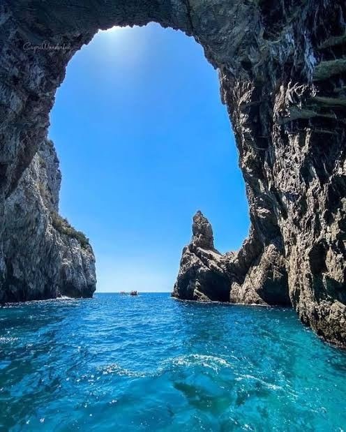 Blue Grotto, Capri